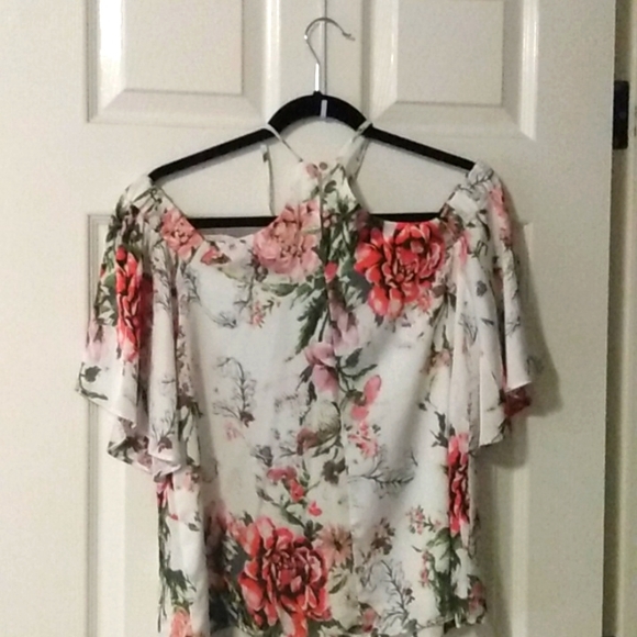Dex medium floral off the shoulder blouse - Picture 3 of 3